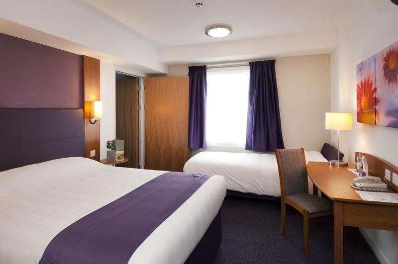 Premier Inn Dundee Centre Extérieur photo