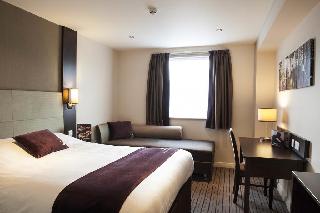 Premier Inn Dundee Centre Extérieur photo