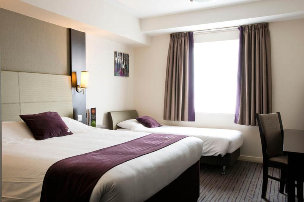 Premier Inn Dundee Centre Extérieur photo