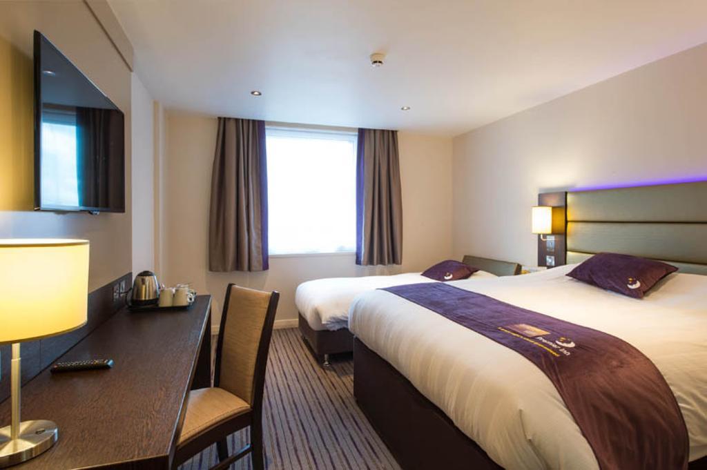 Premier Inn Dundee Centre Extérieur photo