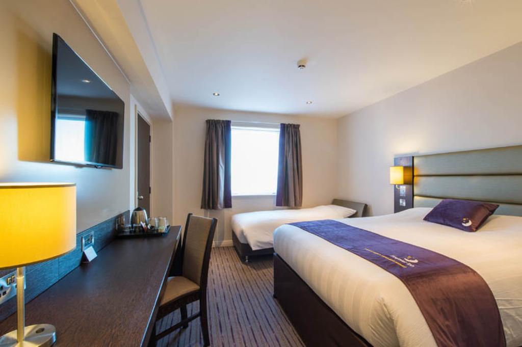 Premier Inn Dundee Centre Extérieur photo