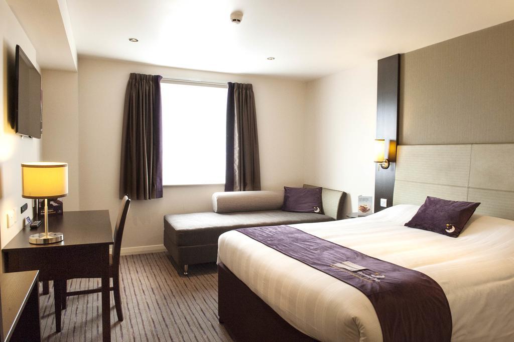 Premier Inn Dundee Centre Extérieur photo