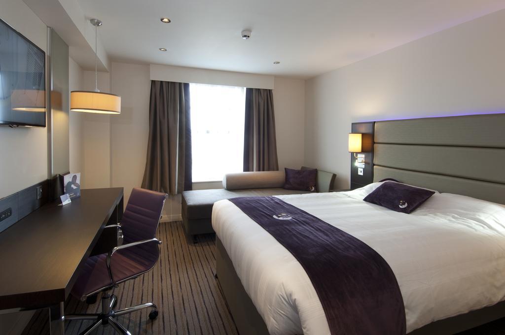 Premier Inn Dundee Centre Extérieur photo