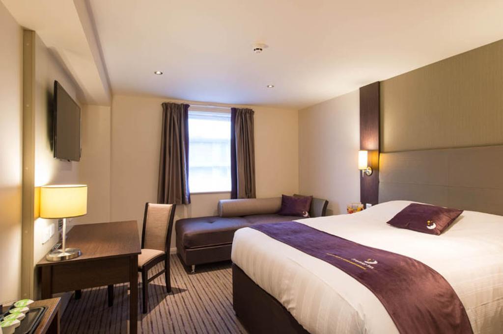 Premier Inn Dundee Centre Extérieur photo